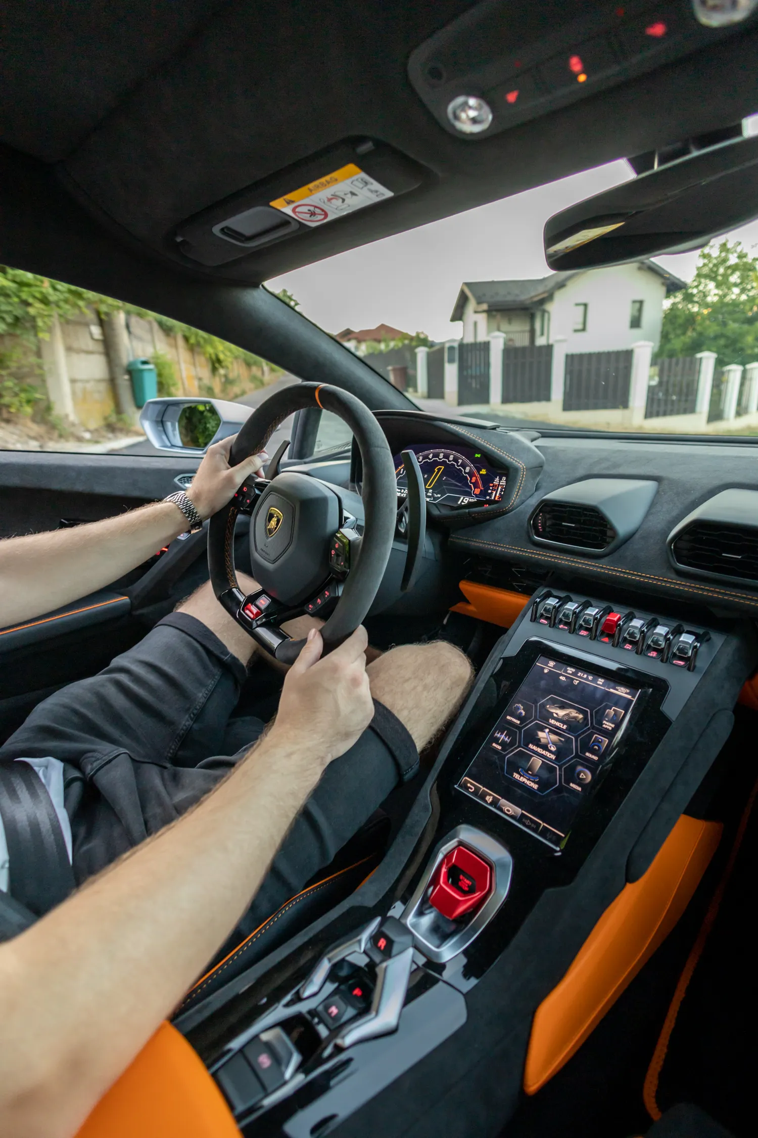 La volanul unui Lamborghini Huracán Tecnica